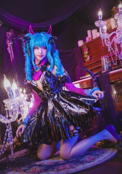 成人伊人婷婷亚洲综合激情-免费电影电影完整版