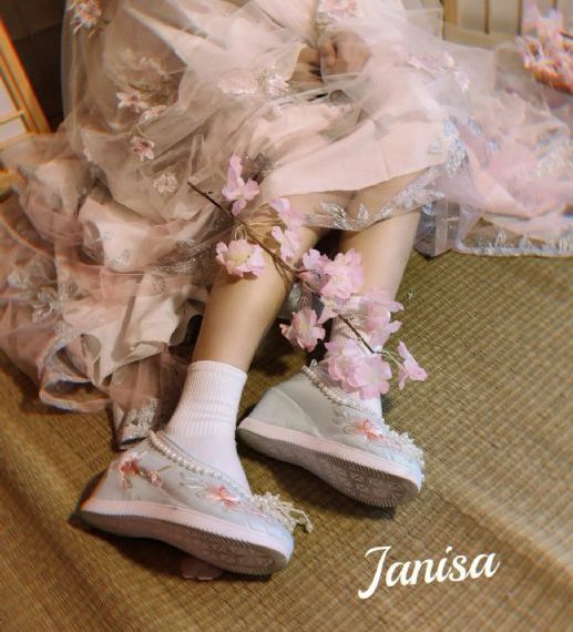 在线日本妇人成熟免费厨房-免费高清免费全集观看