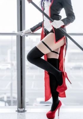 美女漏逼逼-清晰免费国语配音超清