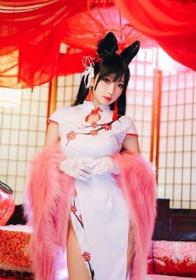 宝贝乖穿情趣内衣胸h-快播看片中文版全集